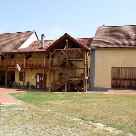 Apartament Mlyn-Osvracin Zewnętrze zdjęcie