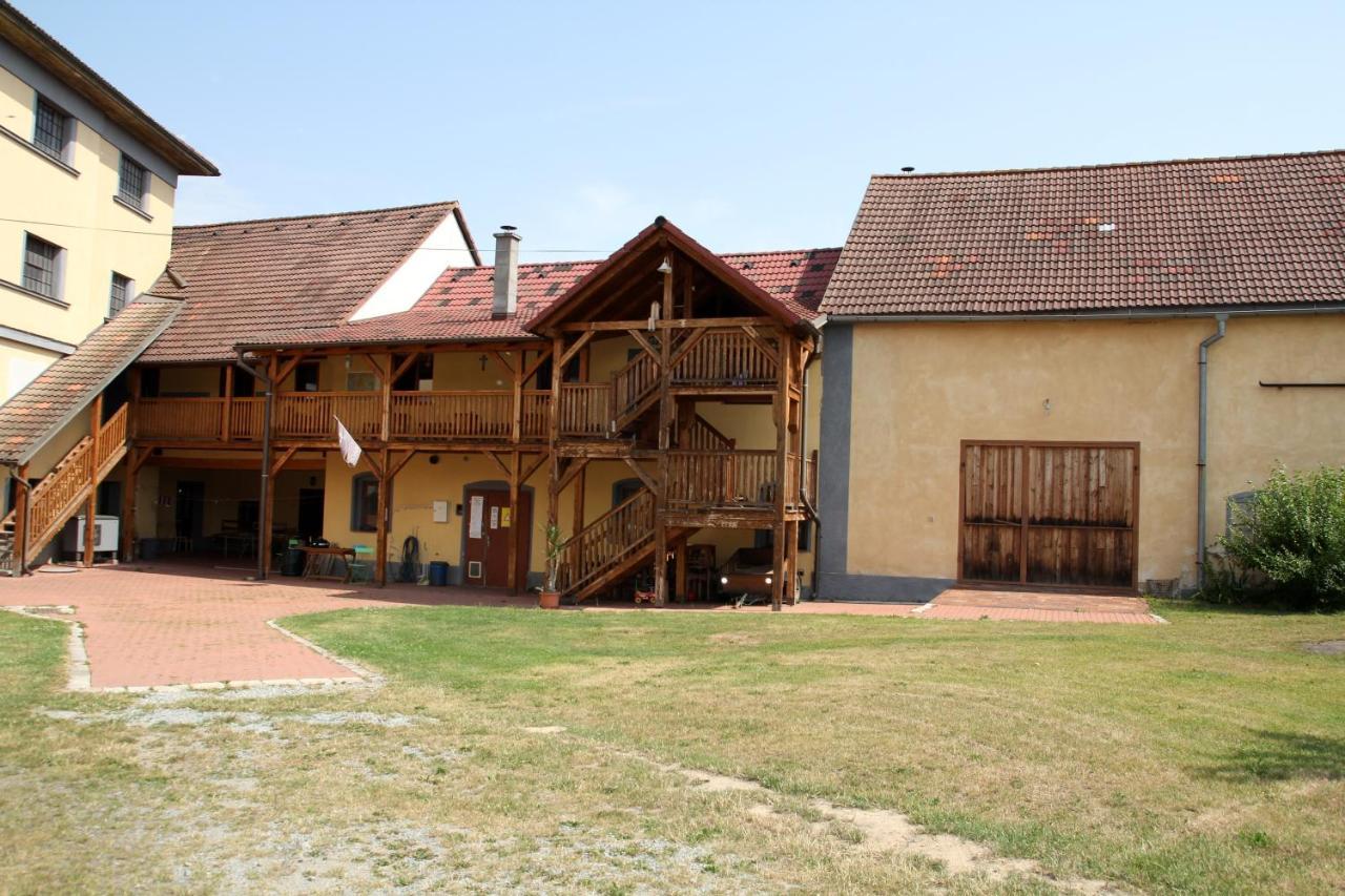 Apartament Mlyn-Osvracin Zewnętrze zdjęcie