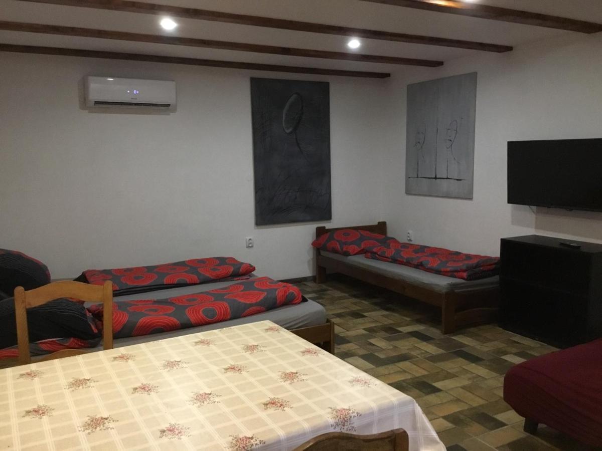 Apartament Mlyn-Osvracin Zewnętrze zdjęcie